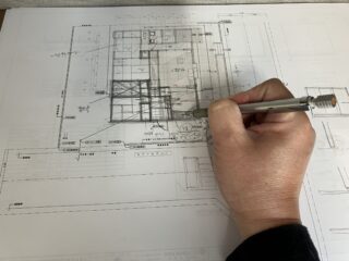 実現のために数多くの検討案をつくる